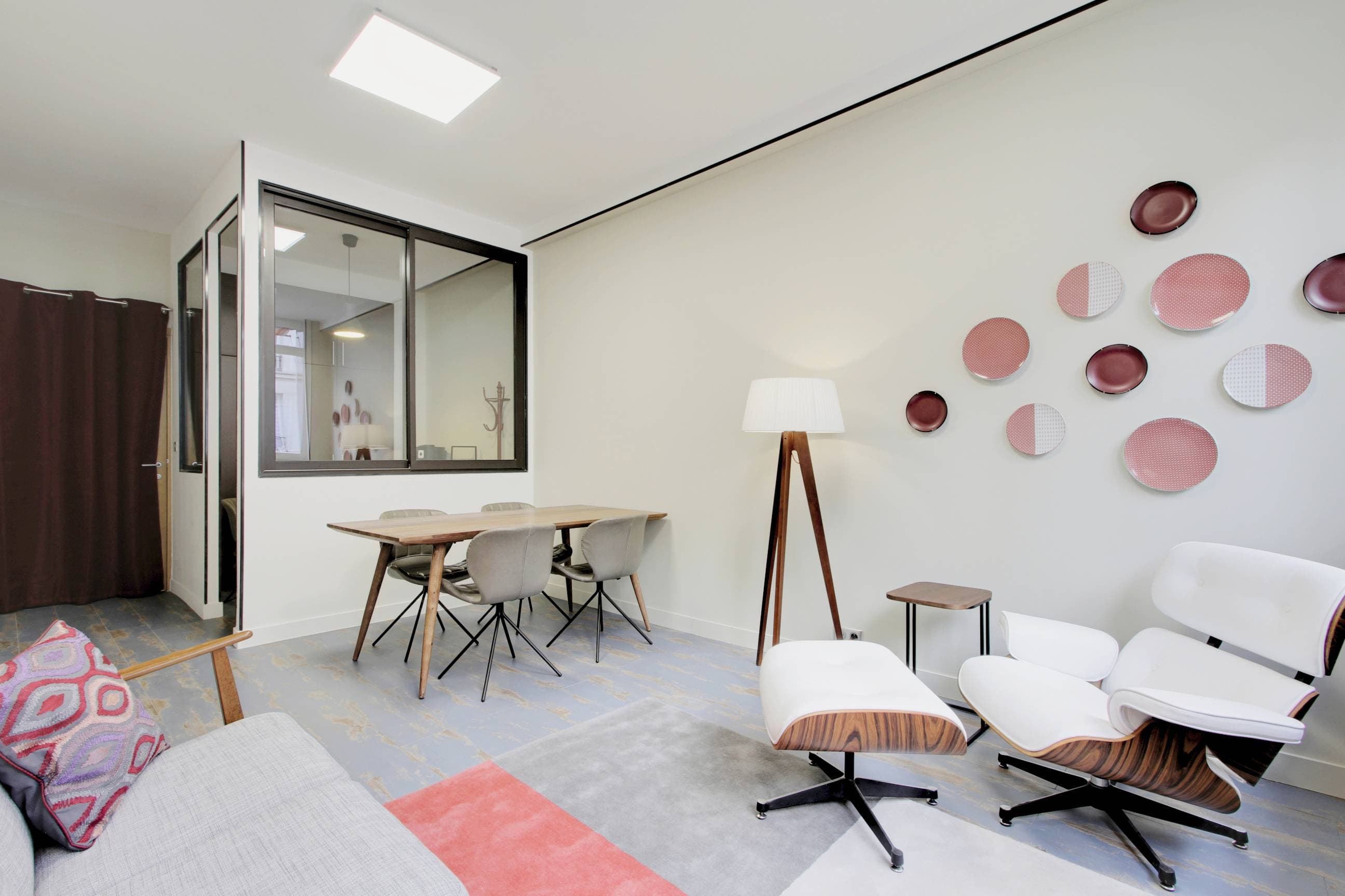Club Helmio Galerie, 8 Rue Saint-Marc, 75002 Paris
