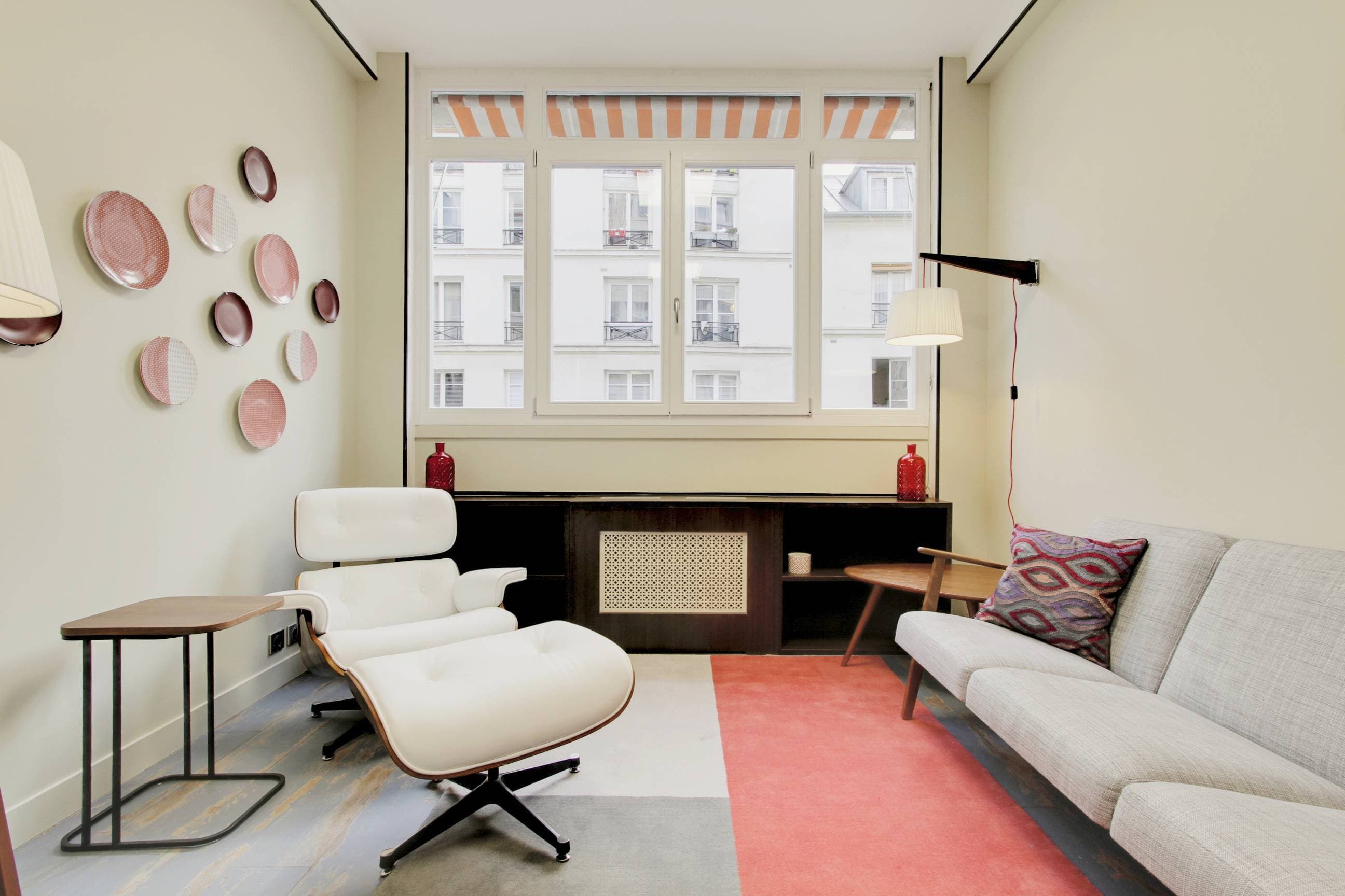 Club Helmio Galerie, 8 Rue Saint-Marc, 75002 Paris
