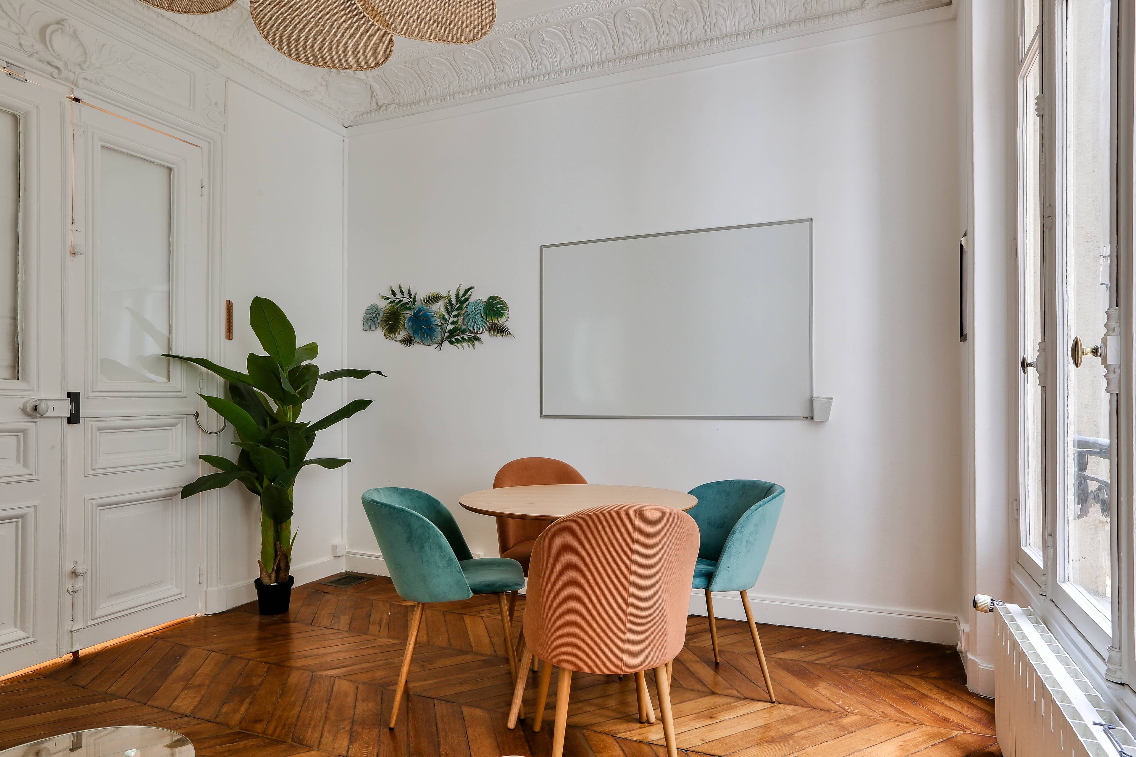 Club Helmio Villiers, 101 rue de Miromesnil, 75008 Paris